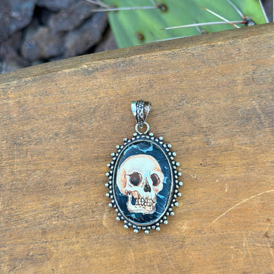 Skull Necklace Pendant - onyx