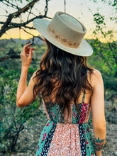 Load image into Gallery viewer, Sunny
