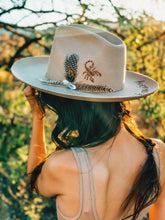 Load image into Gallery viewer, no risk, no story 🦂